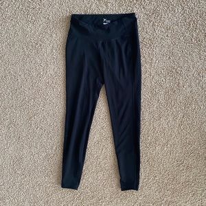 Old Navy Go Dry compression leggings